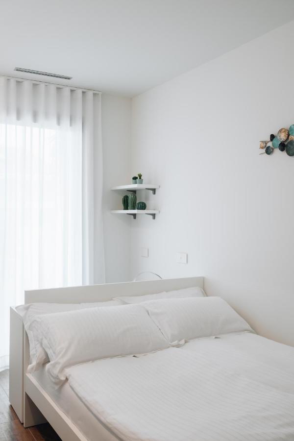 Sea Breeze Aparthotel Caorle Buitenkant foto