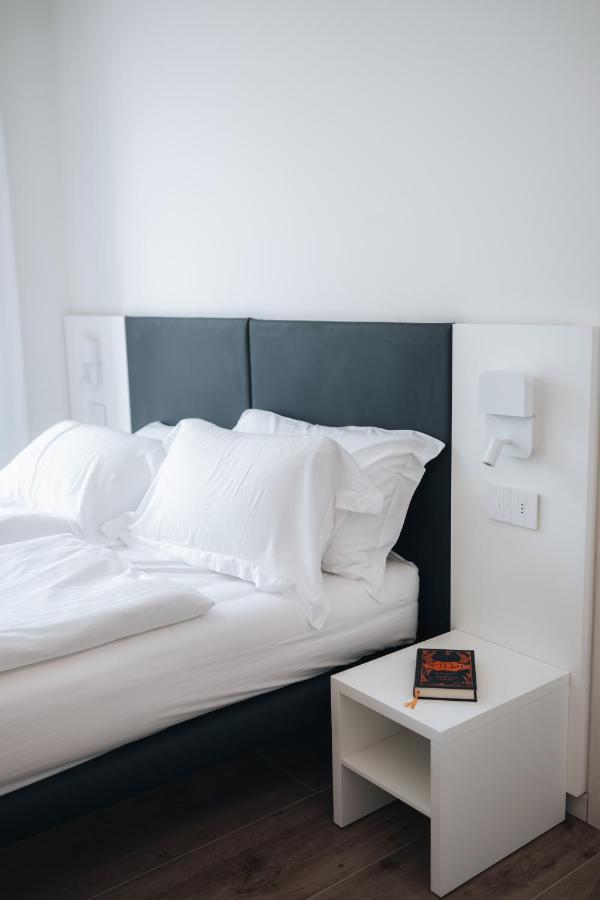 Sea Breeze Aparthotel Caorle Buitenkant foto