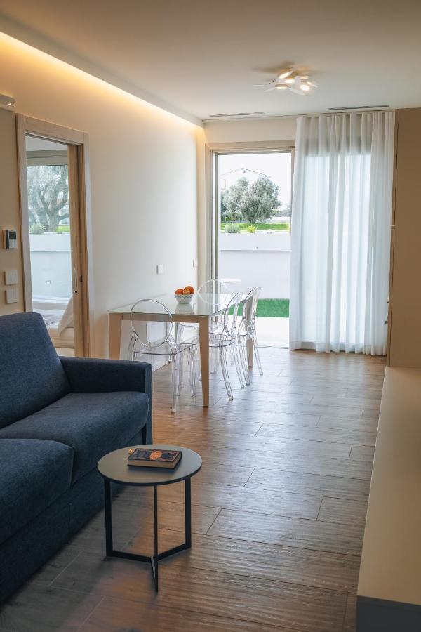 Sea Breeze Aparthotel Caorle Buitenkant foto