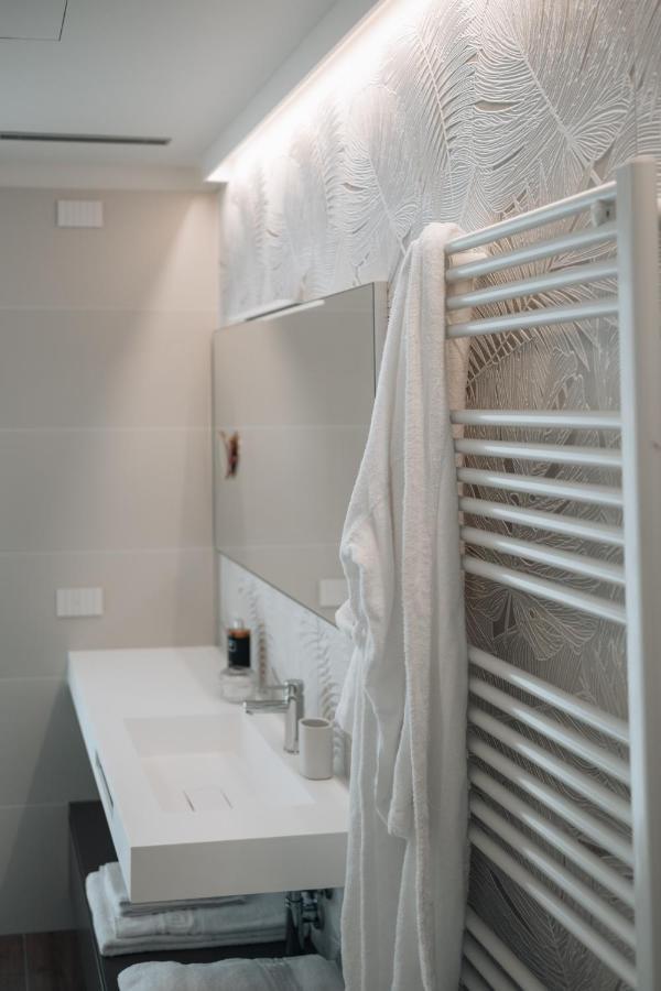 Sea Breeze Aparthotel Caorle Buitenkant foto
