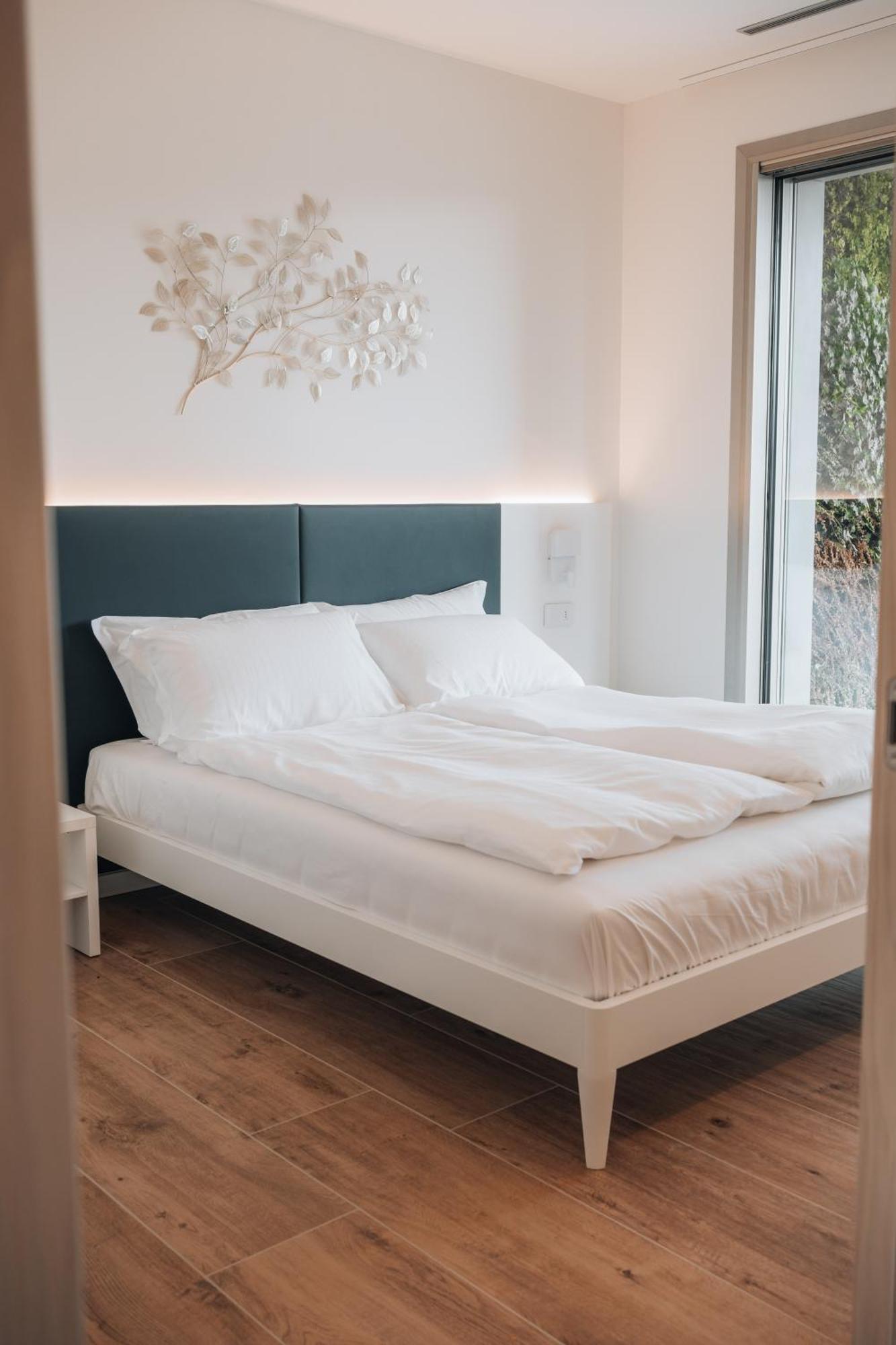 Sea Breeze Aparthotel Caorle Buitenkant foto