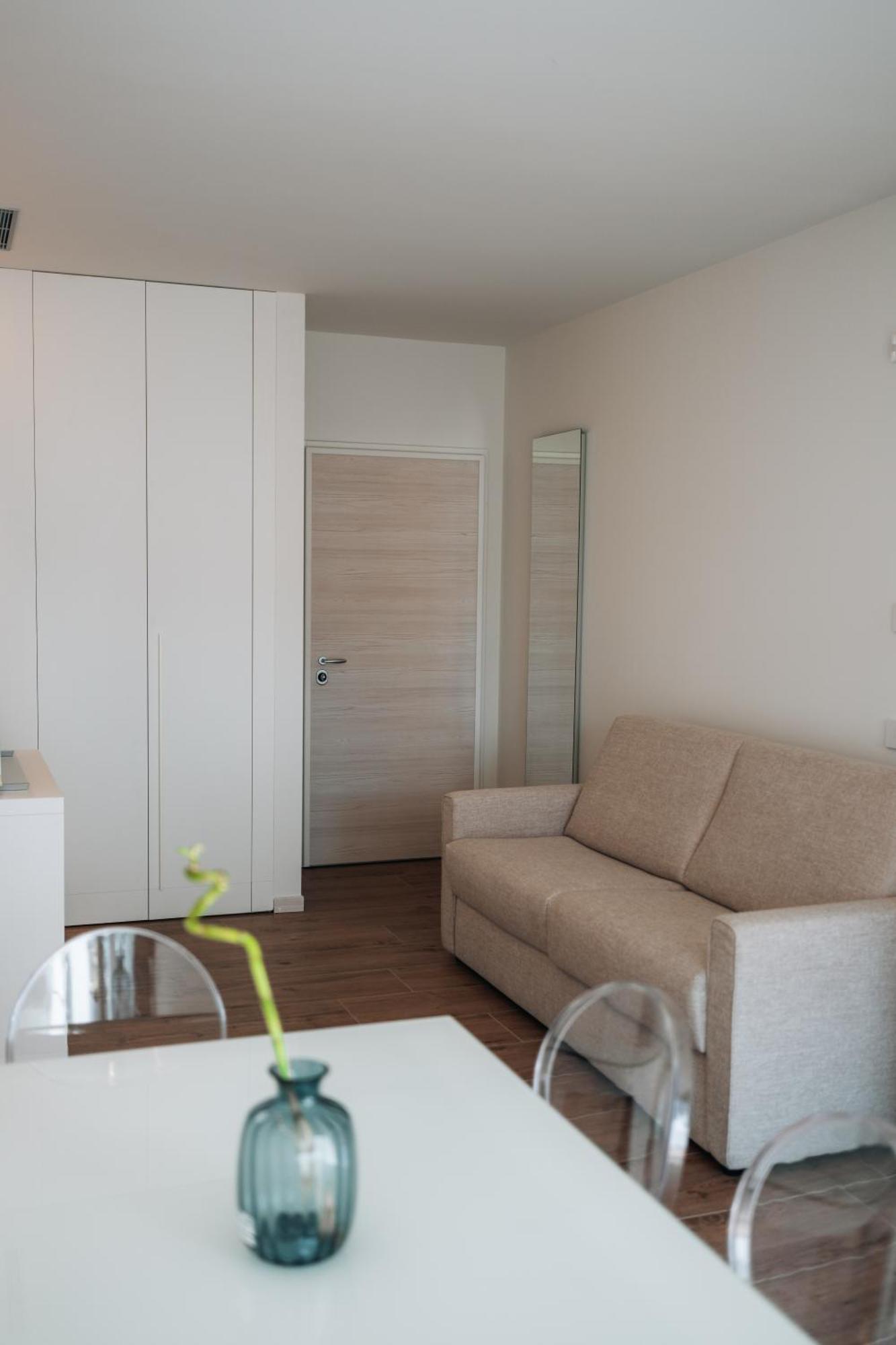 Sea Breeze Aparthotel Caorle Buitenkant foto